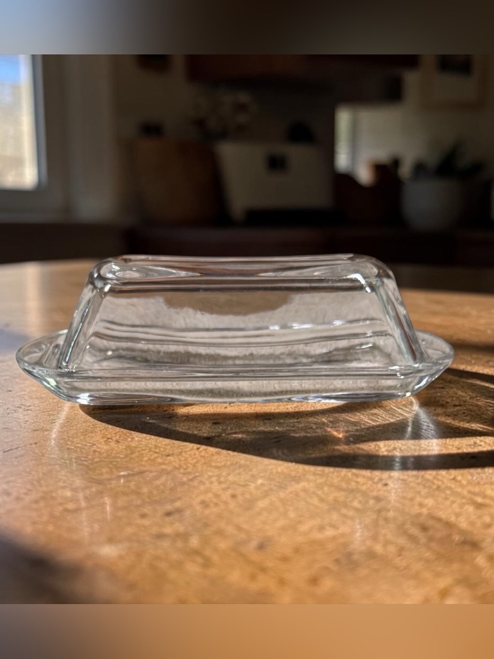 ✨Vintage-Vibe Clear Glass Butter Dish & Lid✨